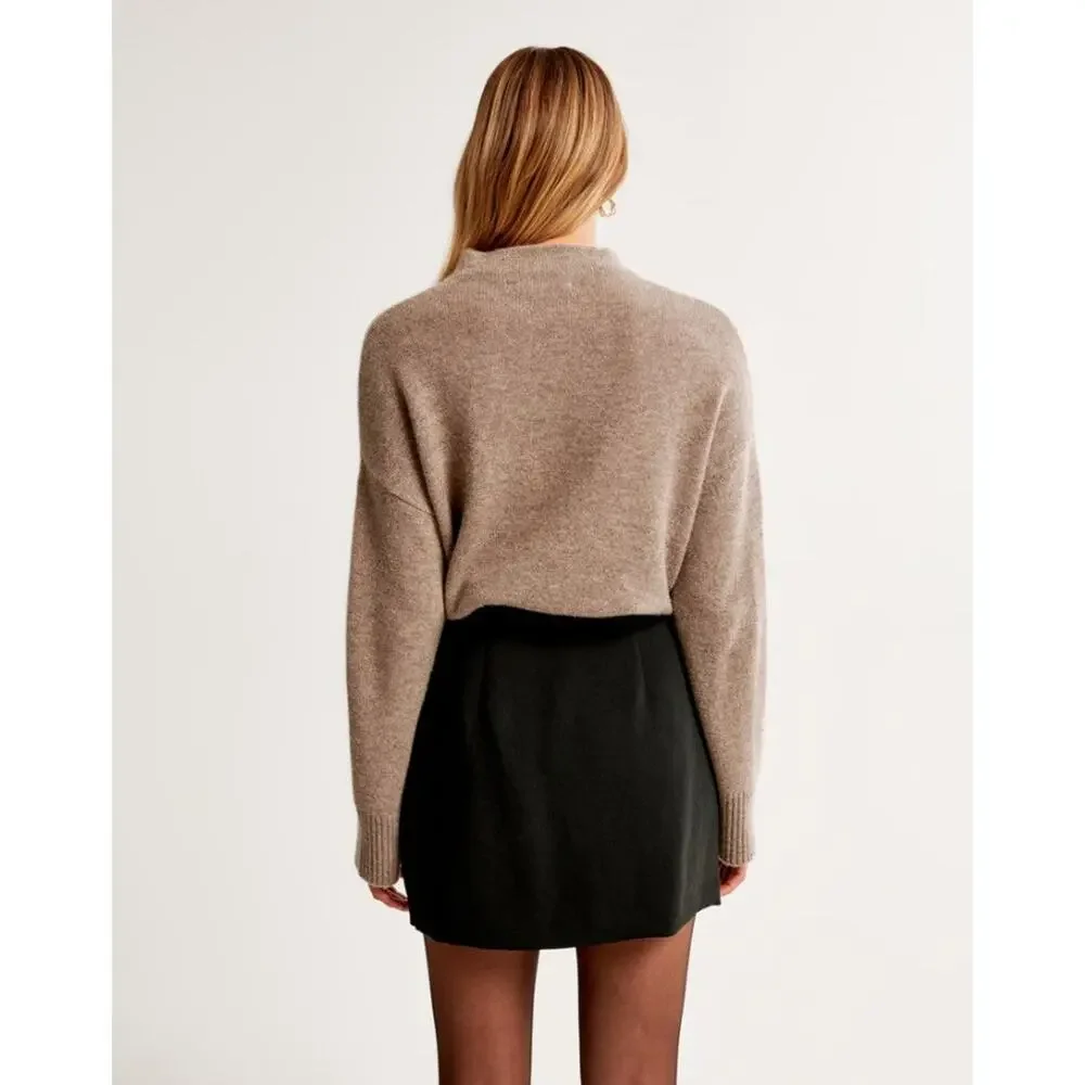 Abercrombie & Fitch The Af Scarlett Premium Crepe Mini Skort - S Black - Picture 4 of 5